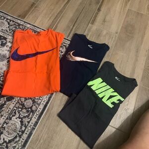 3 Boys Nike Shirts in size Med
